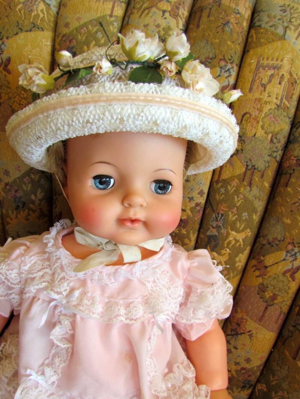 FLOWERED HAT for BABY, TODDLER, LITTLE GIRL, VINTAGE 1950s WHITE EASTER BONNET
